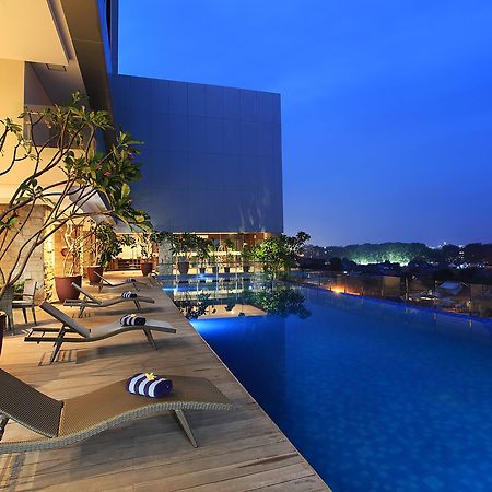 Swiss-Belinn Karawang Eksteriør billede