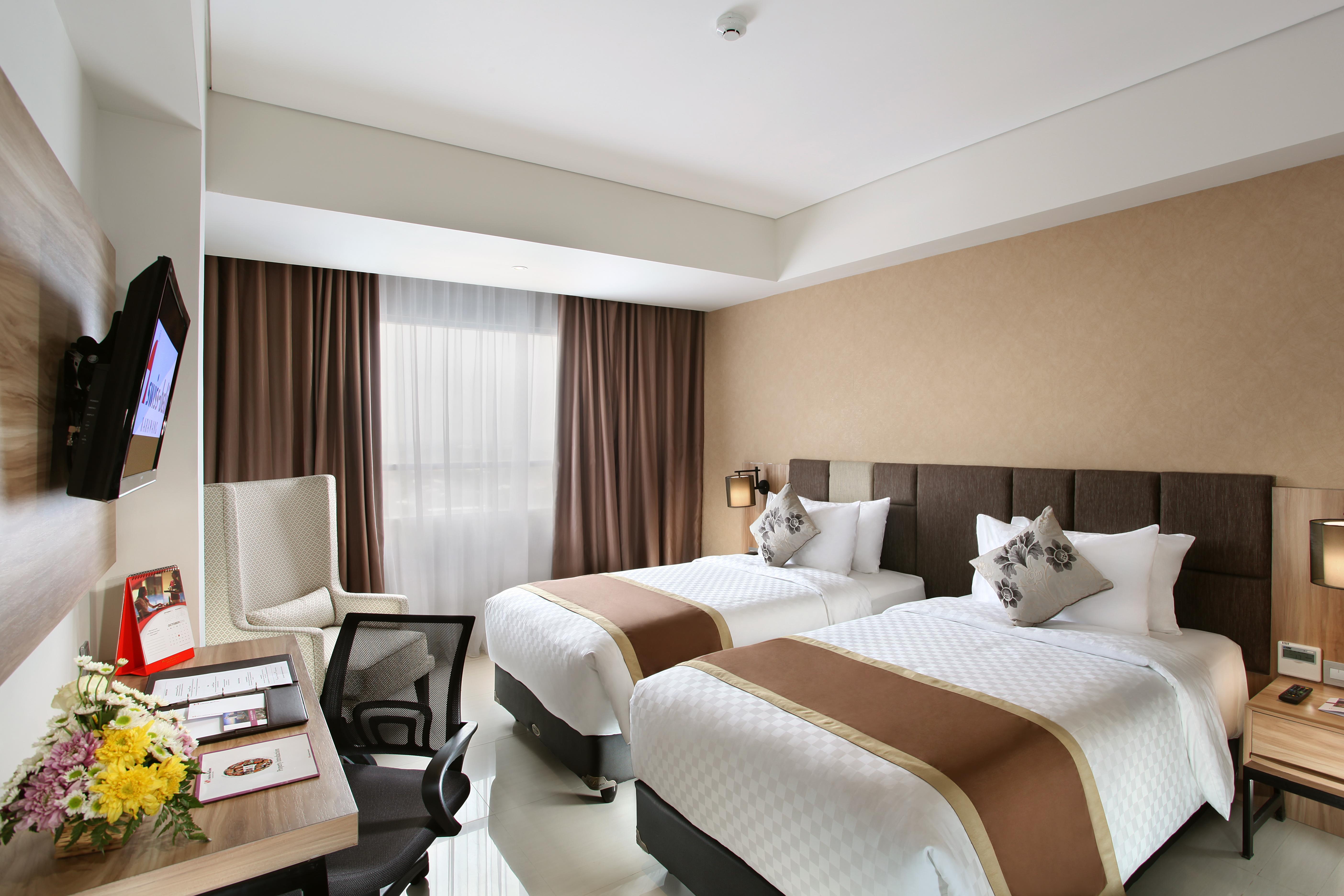 Swiss-Belinn Karawang Eksteriør billede