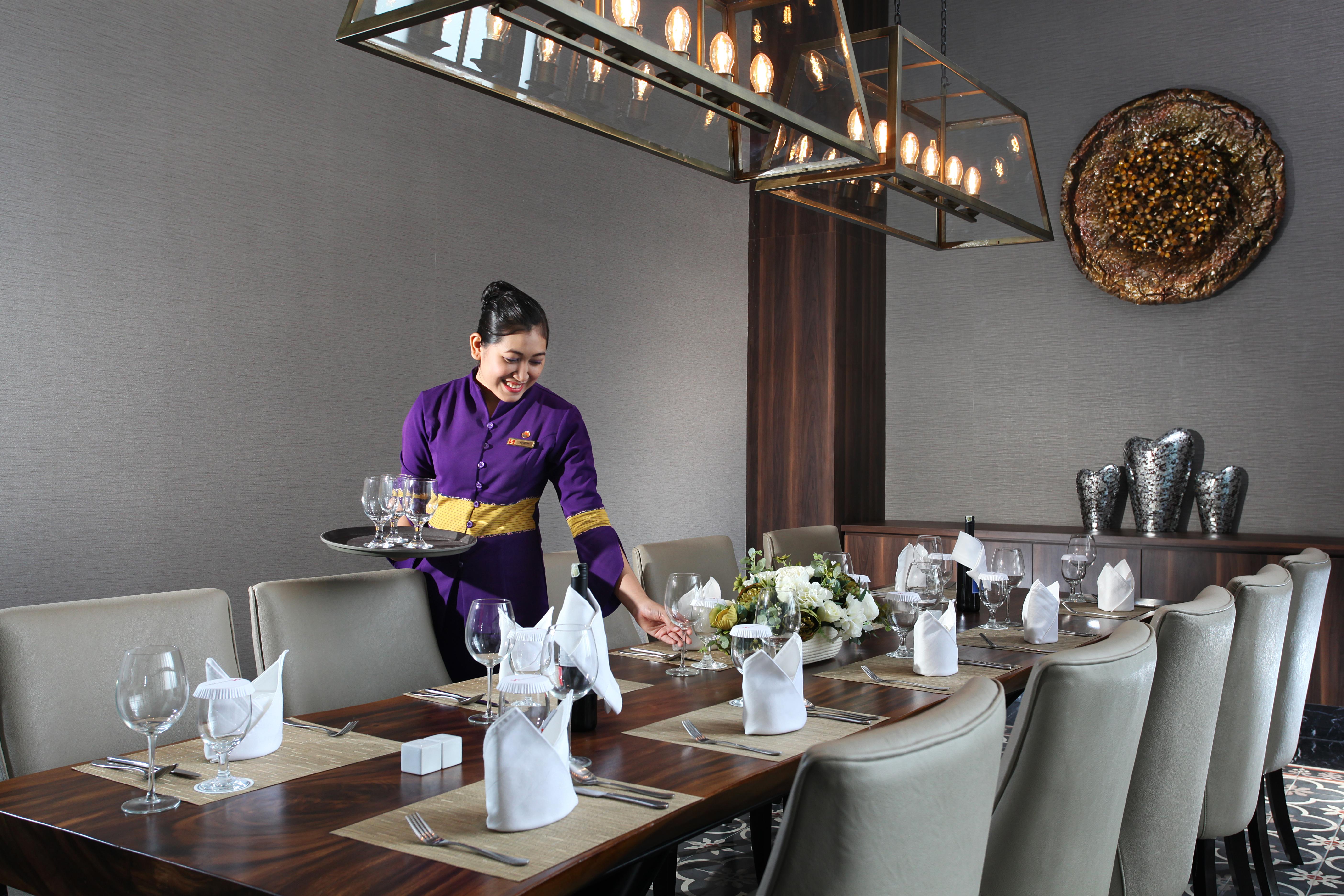 Swiss-Belinn Karawang Eksteriør billede