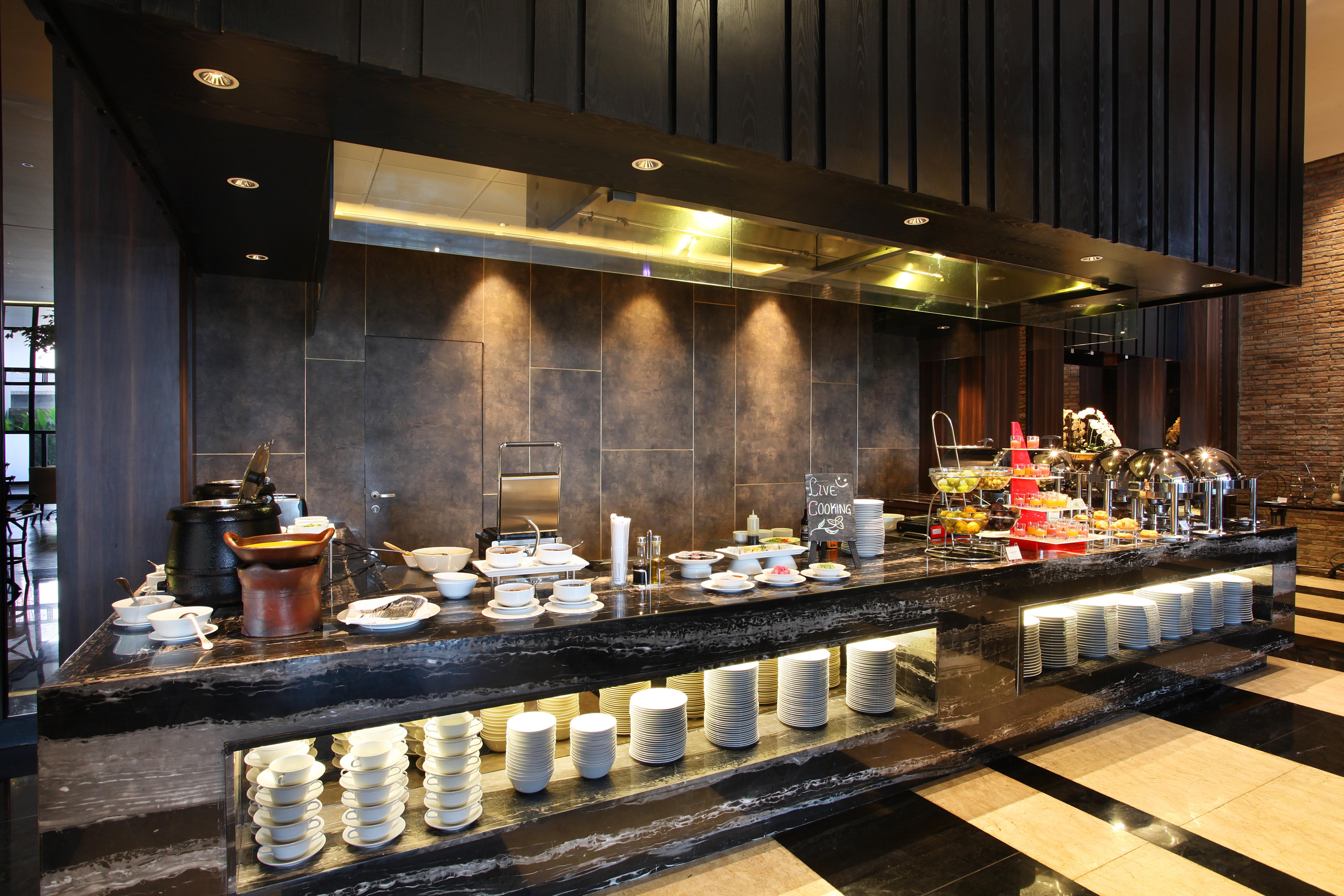 Swiss-Belinn Karawang Eksteriør billede