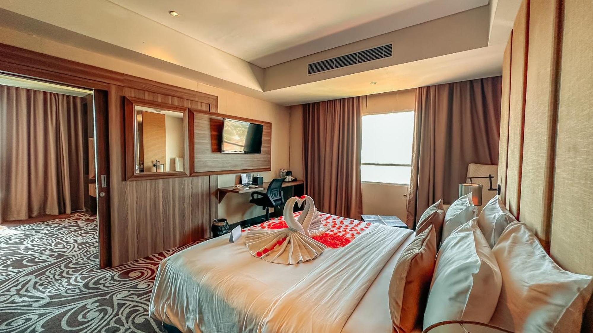 Swiss-Belinn Karawang Eksteriør billede