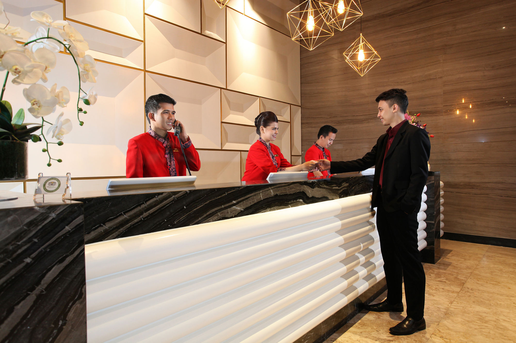 Swiss-Belinn Karawang Eksteriør billede